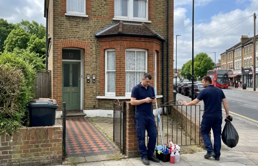 Completed end of tenancy clean at a 2-bed Victorian conversion in Anerley SE20 — Ludlow Thompson checkout passed