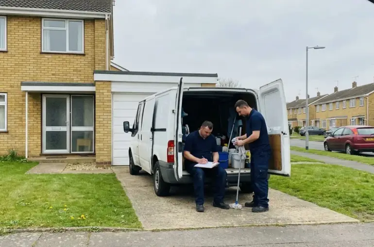 Completed end of tenancy clean at a 3-bed 1960s semi in Bracknell RG12 — Haart checkout passed