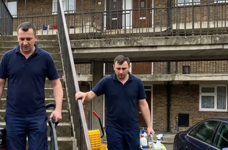 Completed end of tenancy clean at a 2-bed 1960s flat in Tulse Hill SE27 â Marstons checkout passed